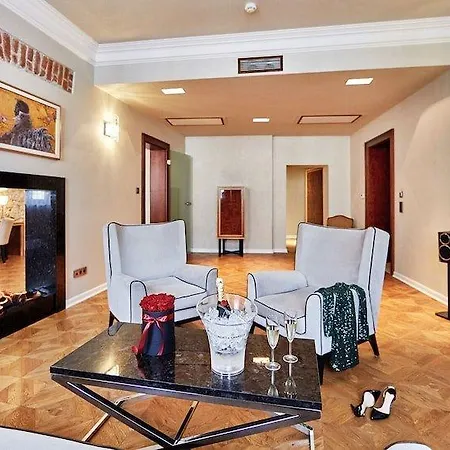 ホテル アルター 5*